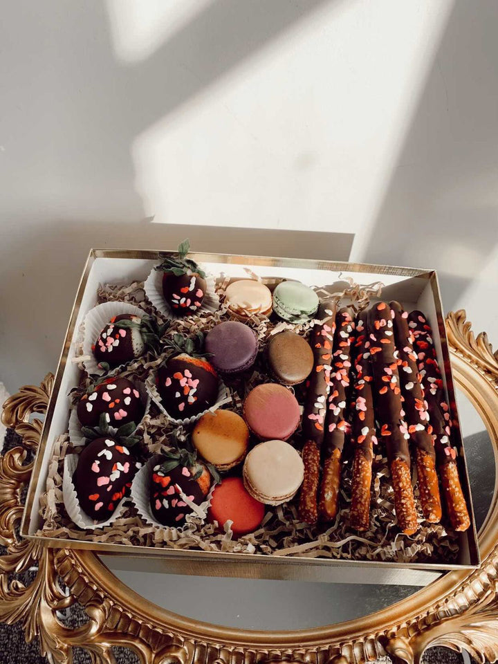 Sweetheart Treats Gift Box